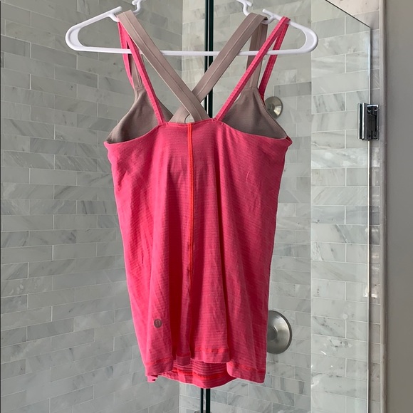 Lululemon Run For Gold Tank 6 - Picture 3 of 6
